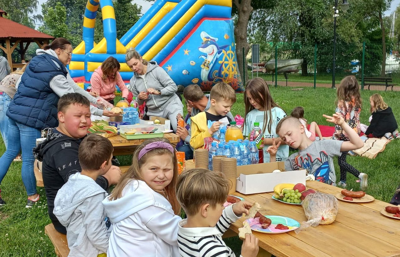 Rodzinny piknik pierwszoklasistów