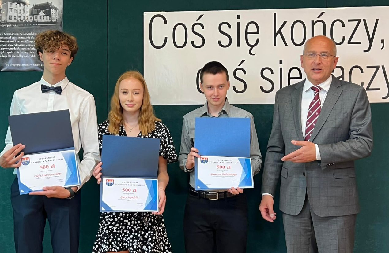 Stypendia premiera dla najlepszych