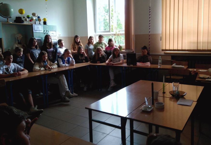 Eksperymentalna lekcja fizyki w Młodojewie