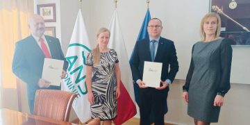 Podpisali umowę z Akademią