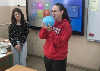 Eksperymentalna lekcja fizyki w Młodojewie