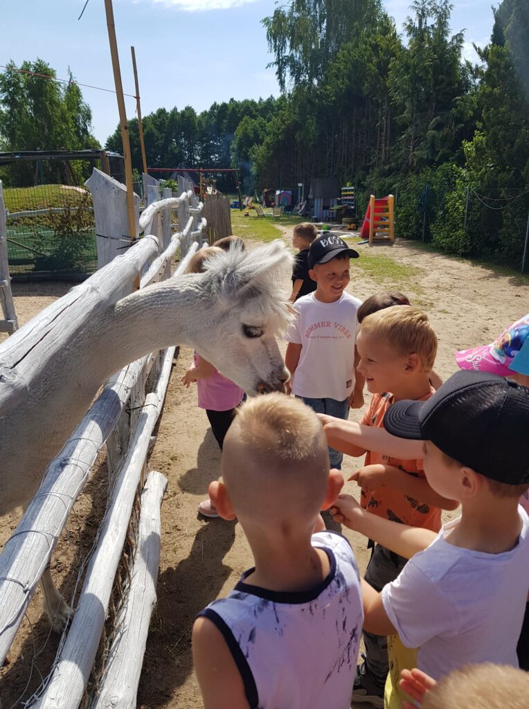 Starszaki na wycieczce w Małym Peru