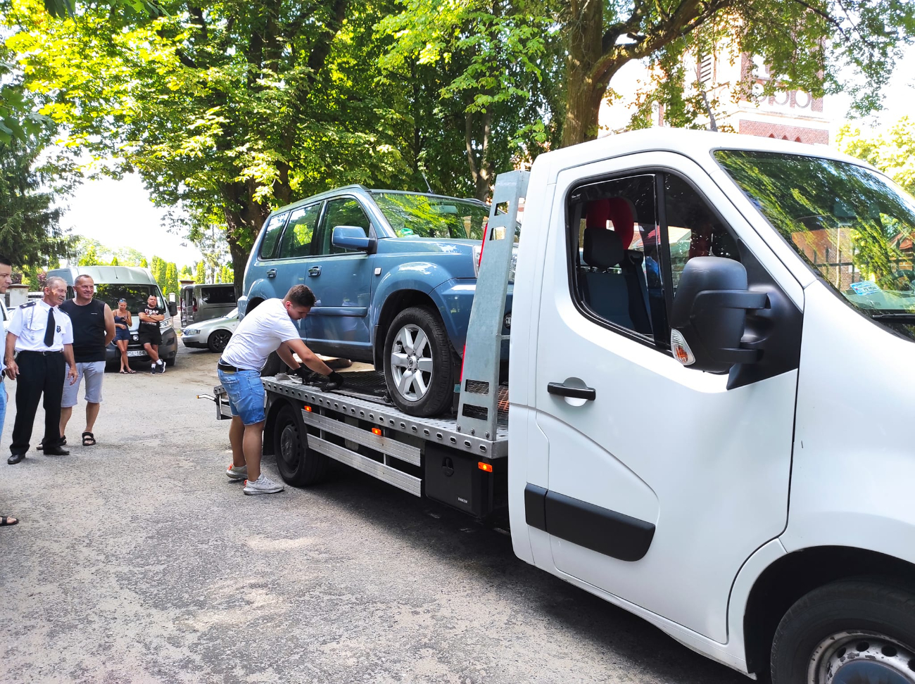 Pojechali z darami do Żytomierza. Wiozą m.in. samochód