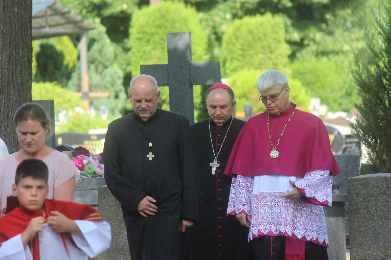 Bierzmowanie w Kowalewie ZDJĘCIA