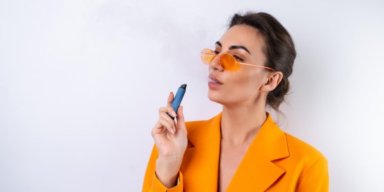 Liquidy do e-papierosów – co warto o nich wiedzieć? Sprawdzamy!