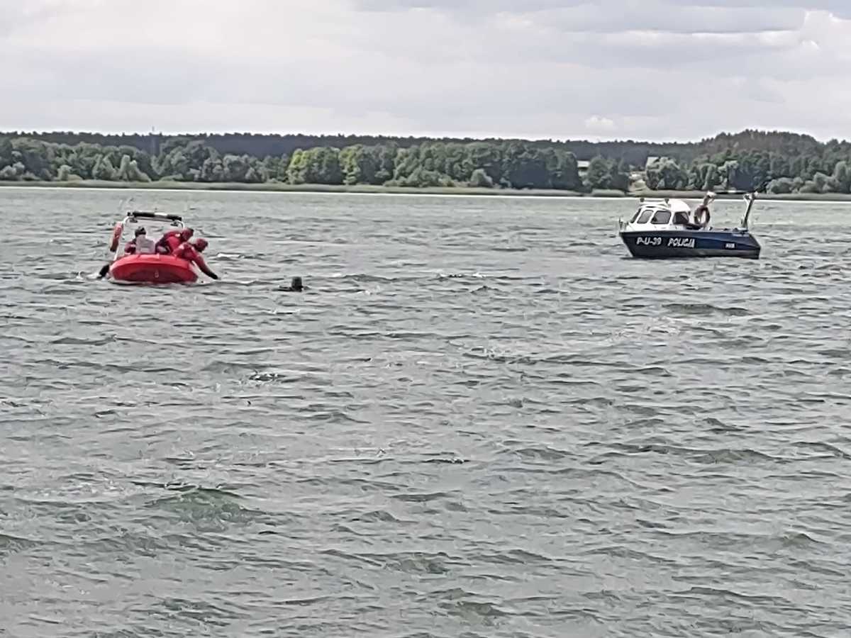 Szkolili się nad wodą