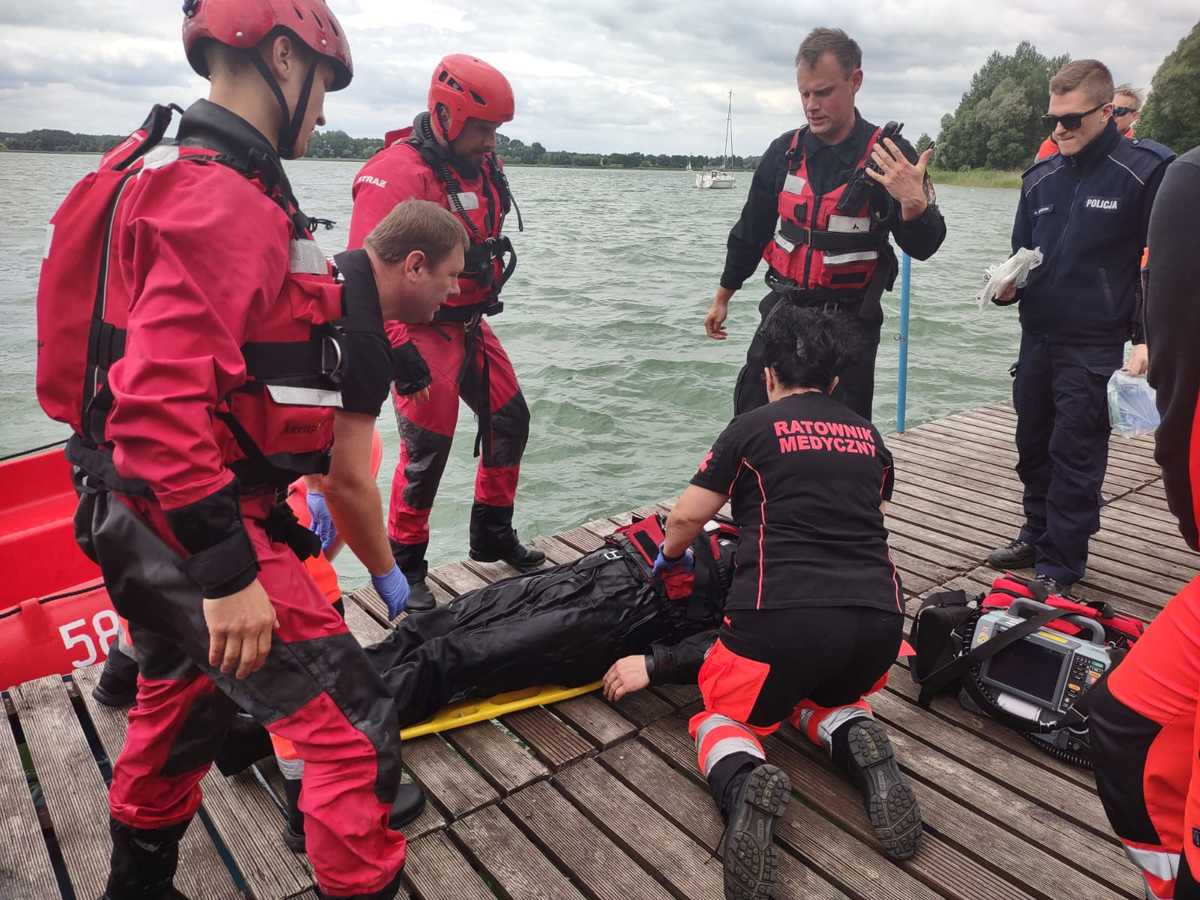 Szkolili się nad wodą