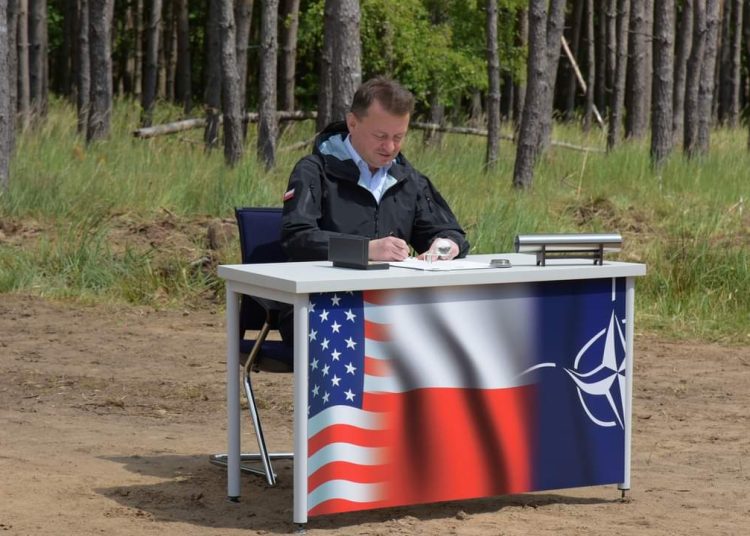 Powidz: Minister Błaszczak na inauguracji budowy magazynów