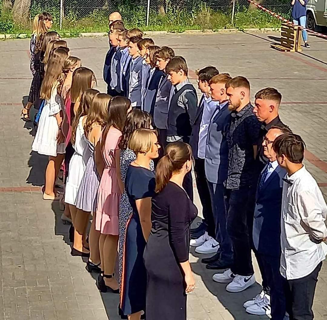 Bal ósmoklasisty w Powidzu