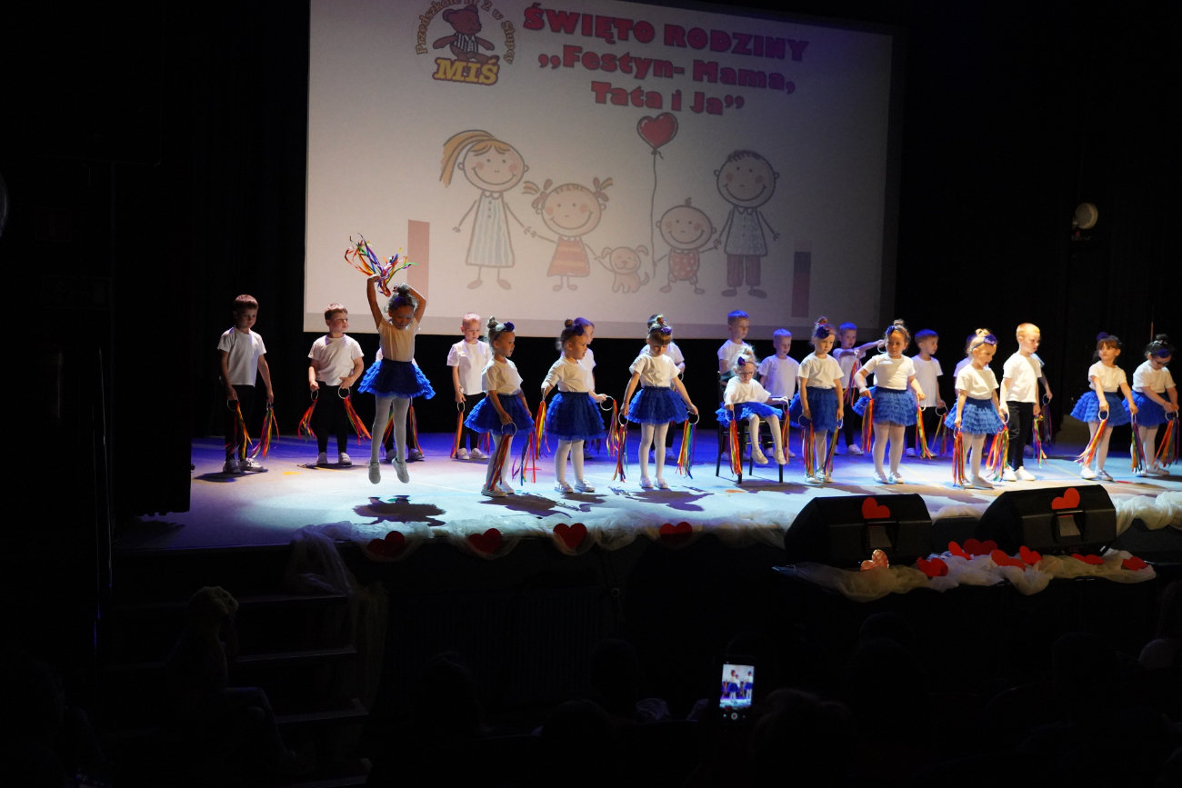 Występy i festyn. Dziś Miś świętuje ZDJĘCIA