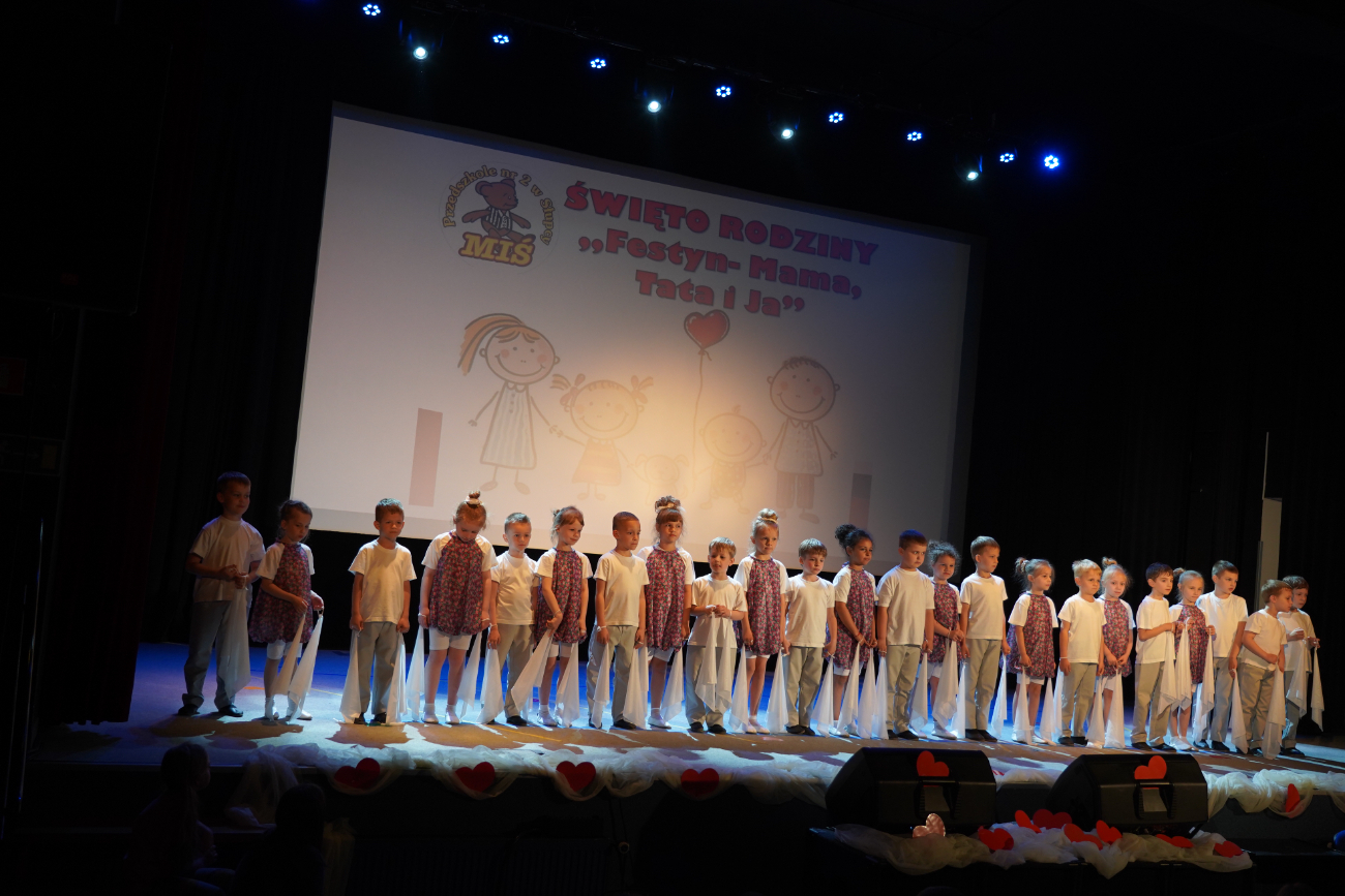 Występy i festyn. Dziś Miś świętuje ZDJĘCIA