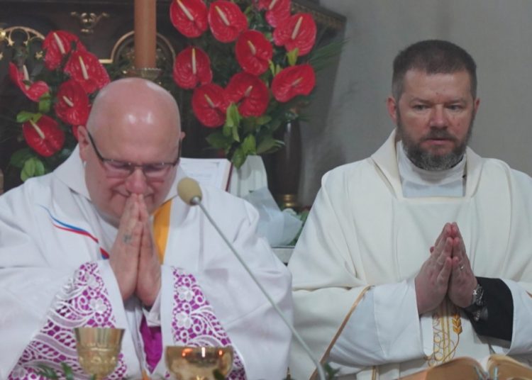 Ksiądz odchodzi z Giewartowa