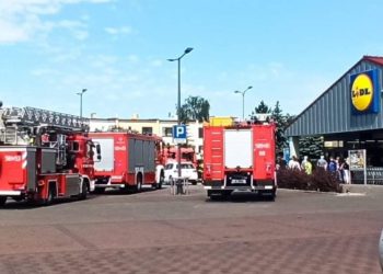 Ewakuacja w Lidlu. Wezwano straż