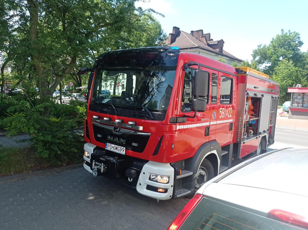 Tragedia w bloku. Na miejscu pracują służby