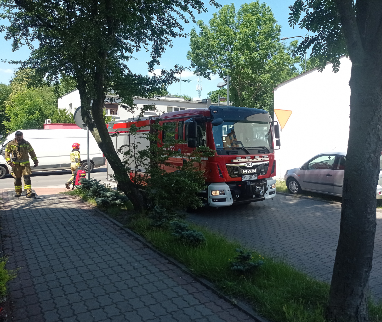 Tragedia w bloku. Na miejscu pracują służby
