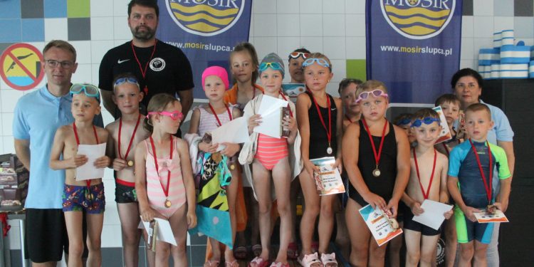 Drugie mistrzostwa szkółek pływackich