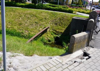 Interwencje Czytelników: „Tu powinna być barierka”