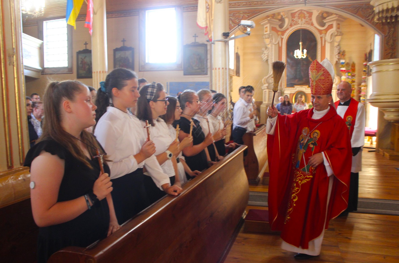 Bierzmowanie w Kowalewie ZDJĘCIA