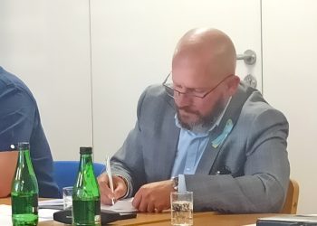 Czy polityka ciepłej wody w kranie jest słuszna?