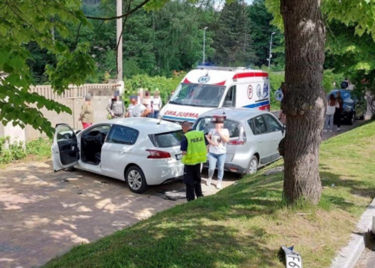 Dramat słupczan na wycieczce. Samochód wjechał w ludzi
