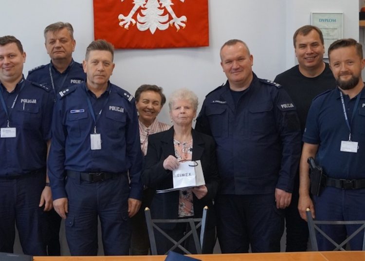 33 lata pracowała w komendzie. „Zawsze uśmiechnięta i uczynna”