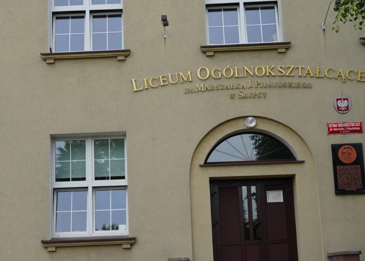 Oni wybiorą dyrektora LO. Znamy skład komisji konkursowej