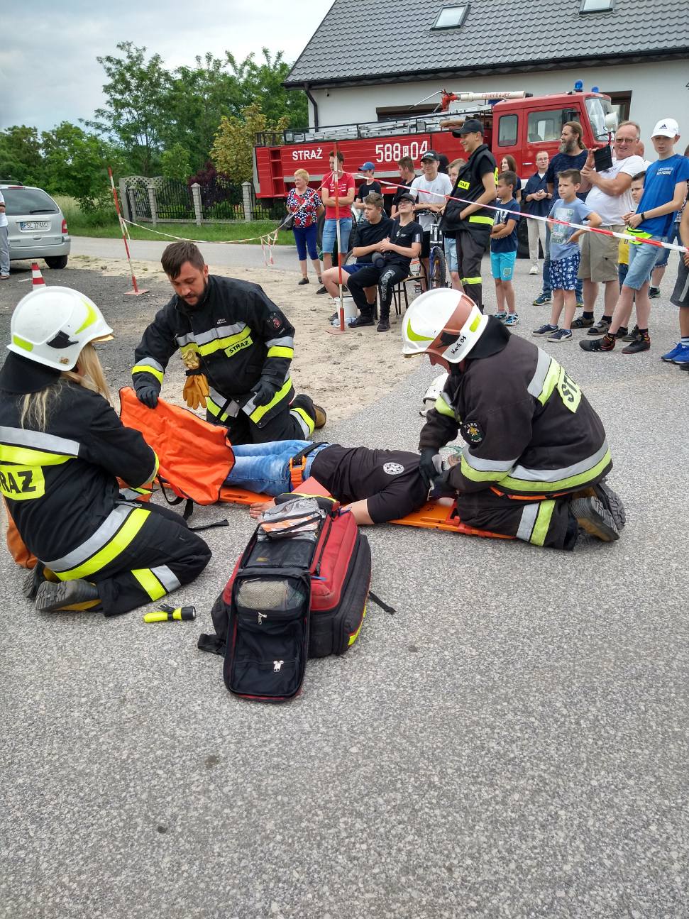 W Drążnej uratowali kierowcę – festyn rodzinny