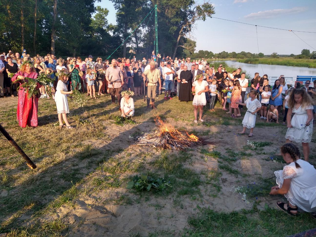 Kilkaset osób bawiło się na Wiankach w Ciążeniu