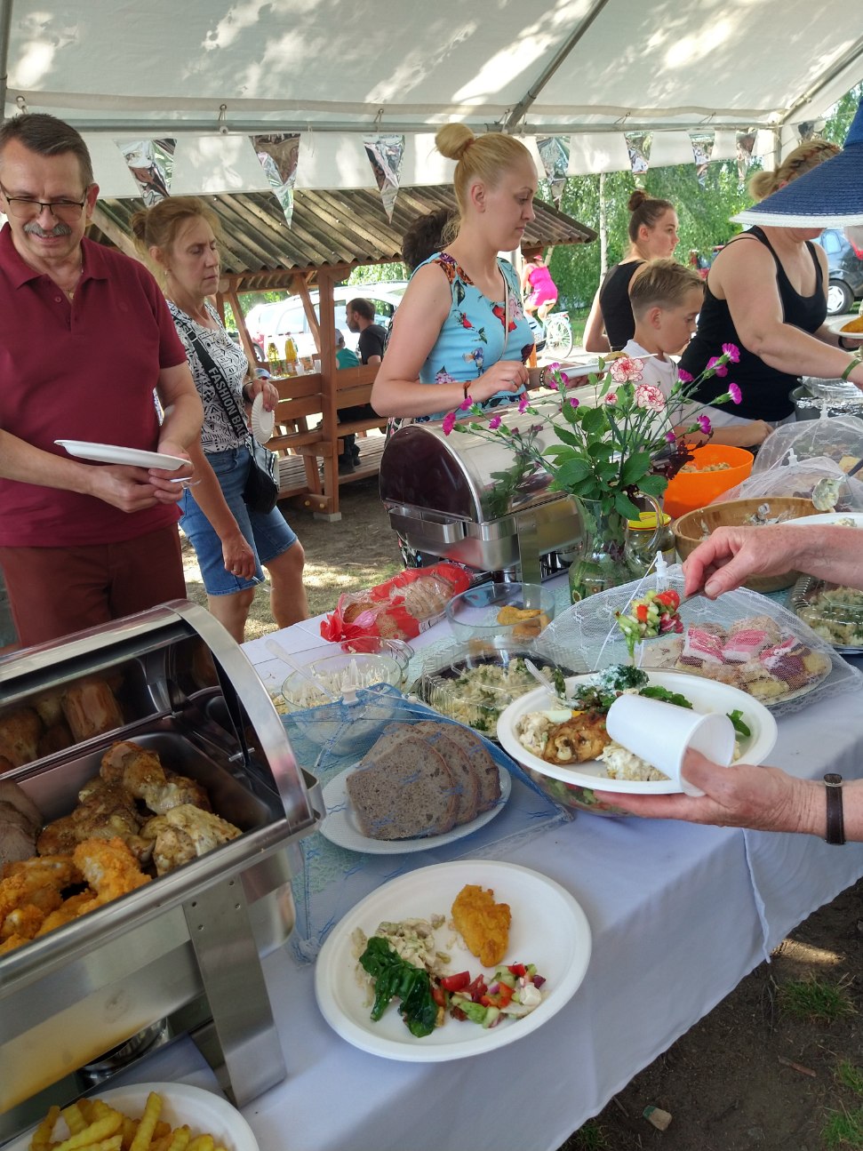 Szparagi królowały na stole w Gółkowie