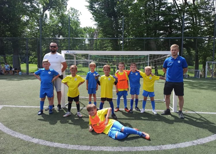 Trzydzieści bramek piłkarskiej młodzieży