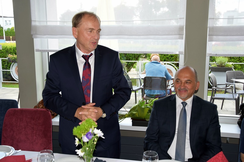 Pożegnali sekretarza gminy