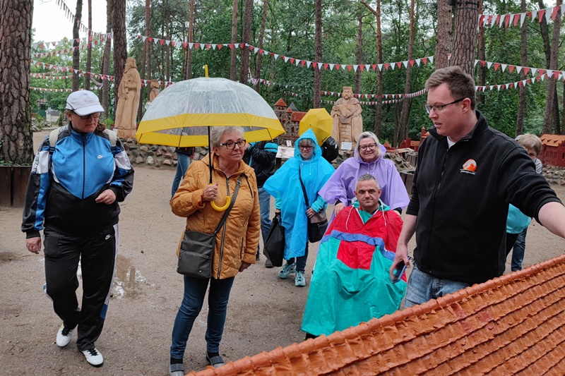 SPON w świecie dinozaurów