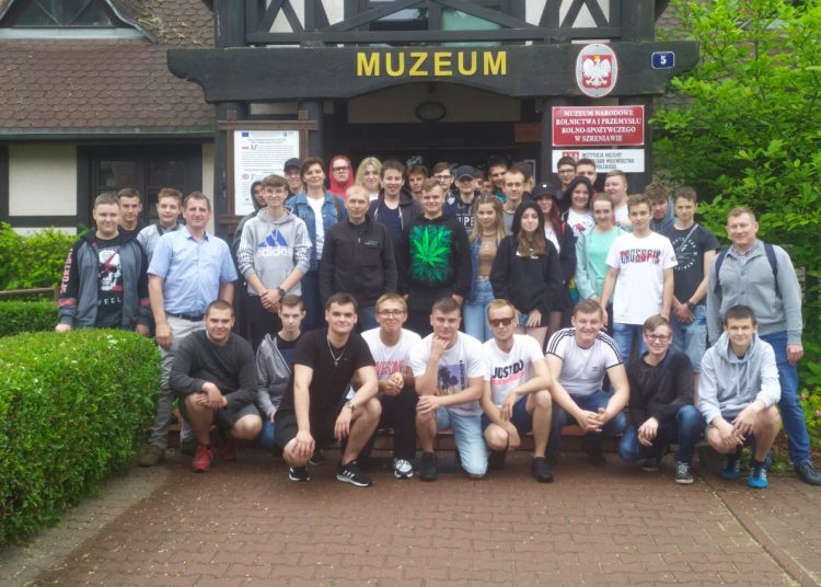 „Poznaj Polskę”