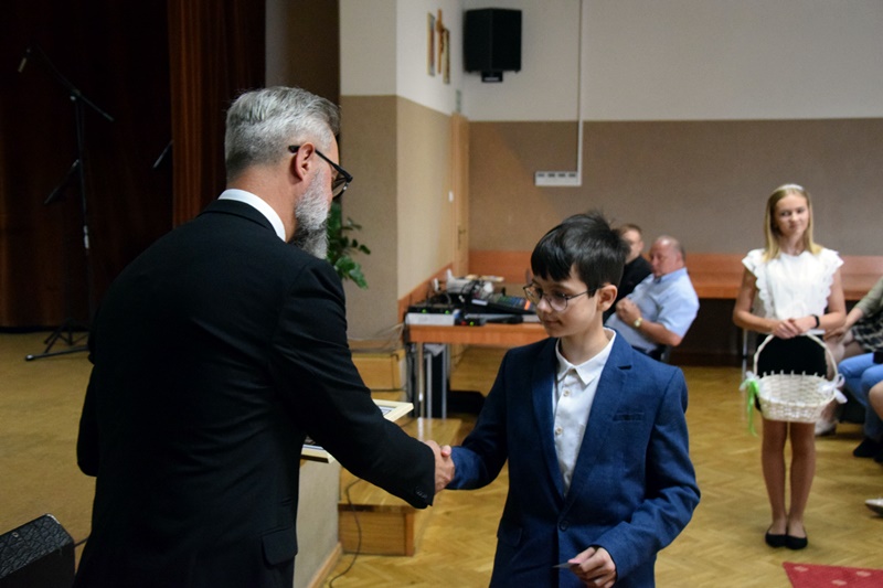 Strzałkowo: Klasy ósme zakończyły rok szkolny