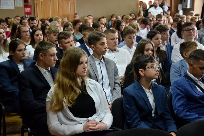 Strzałkowo: Klasy ósme zakończyły rok szkolny