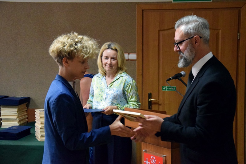 Strzałkowo: Klasy ósme zakończyły rok szkolny