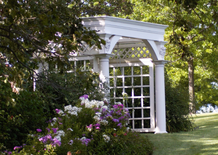 Lampy ogrodowe na prąd Zuma Line. Odkryj kolekcję Kavala!