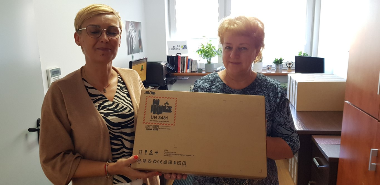 Gmina rozdała 51 laptopów
