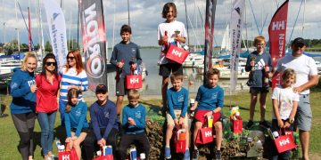 Żeglowali na Dzikiej Plaży