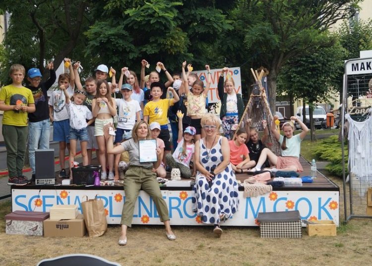 „Zaplątani , czyli od supełka do węzełka”