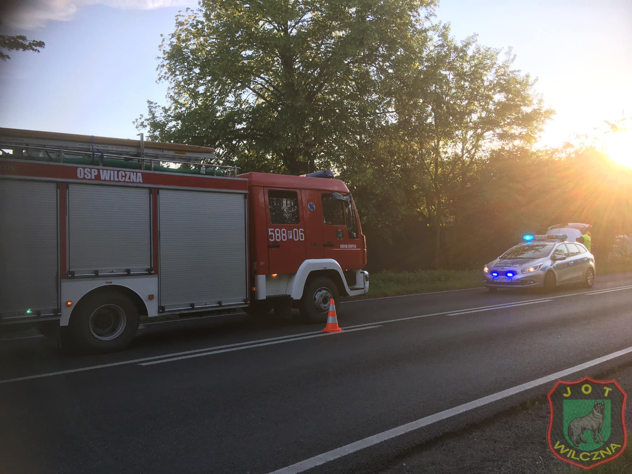 Groźnie na K92. Auto w rowie ZDJĘCIA