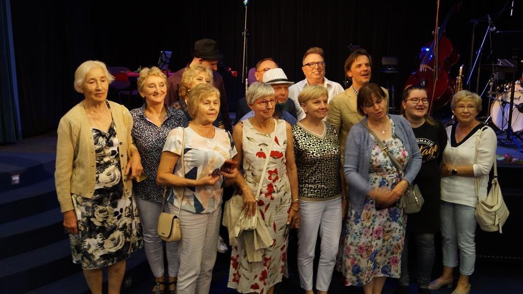 Lądkowscy seniorzy na koncercie