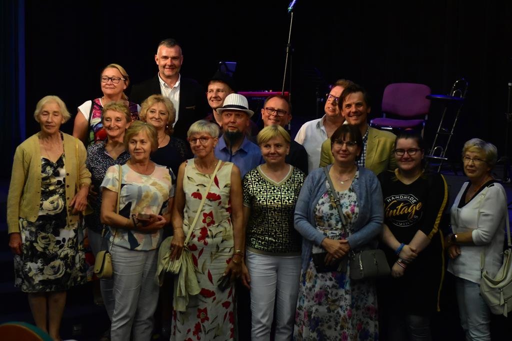 Lądkowscy seniorzy na koncercie