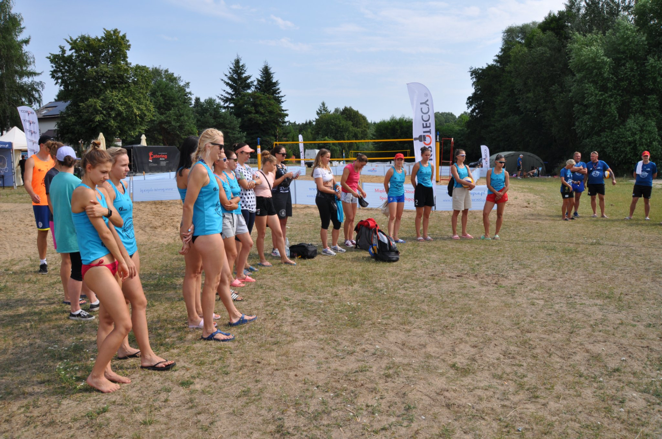 Siatkarskie święto w Przybrodzinie ZDJĘCIA