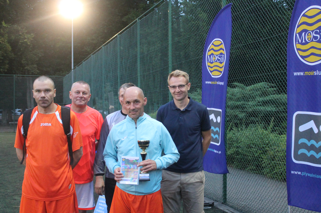 Meble uzupełniły podium