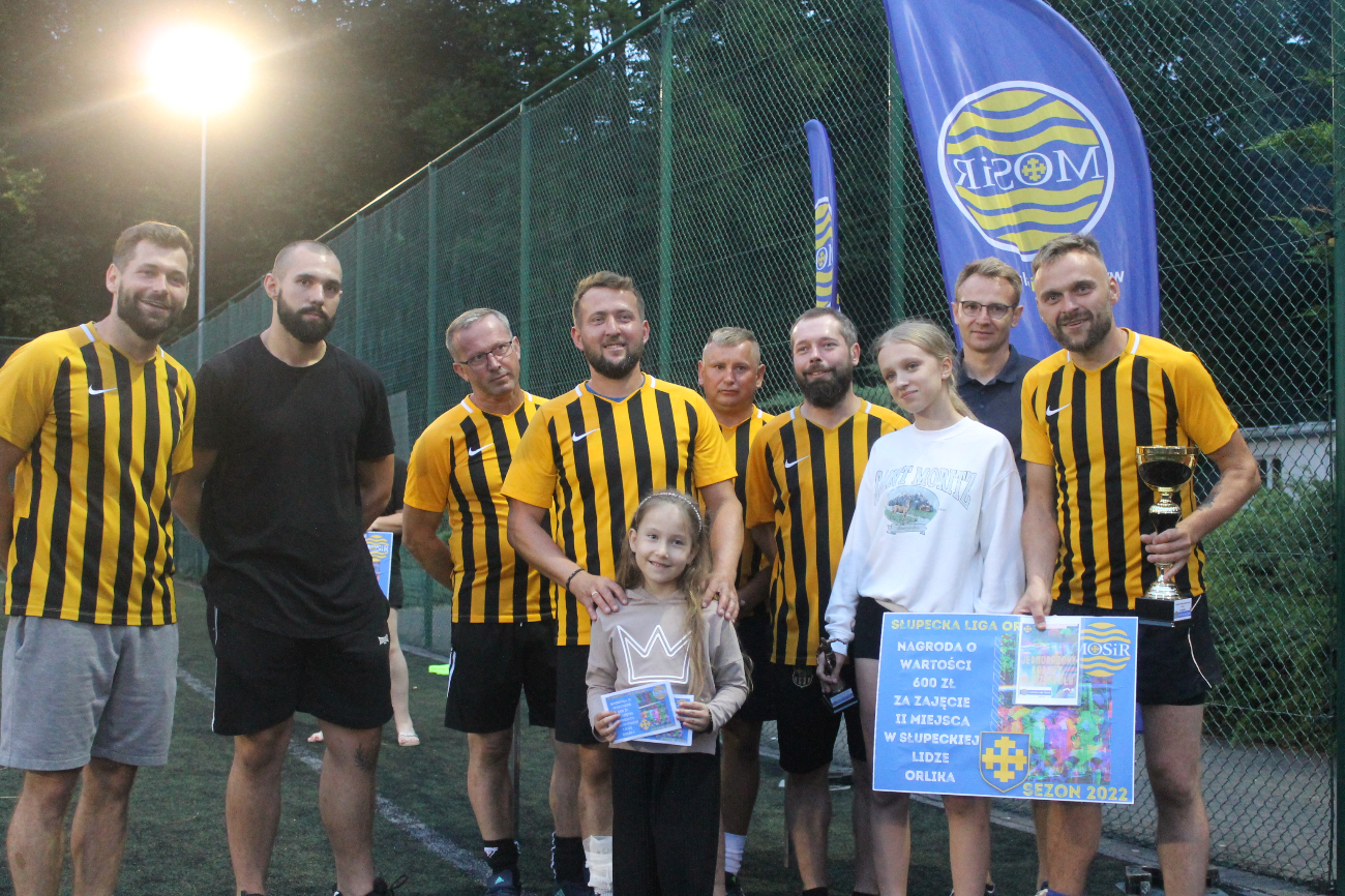 Meble uzupełniły podium