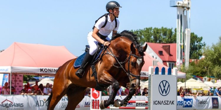 Z pasją i uporem realizuje swoje marzenia