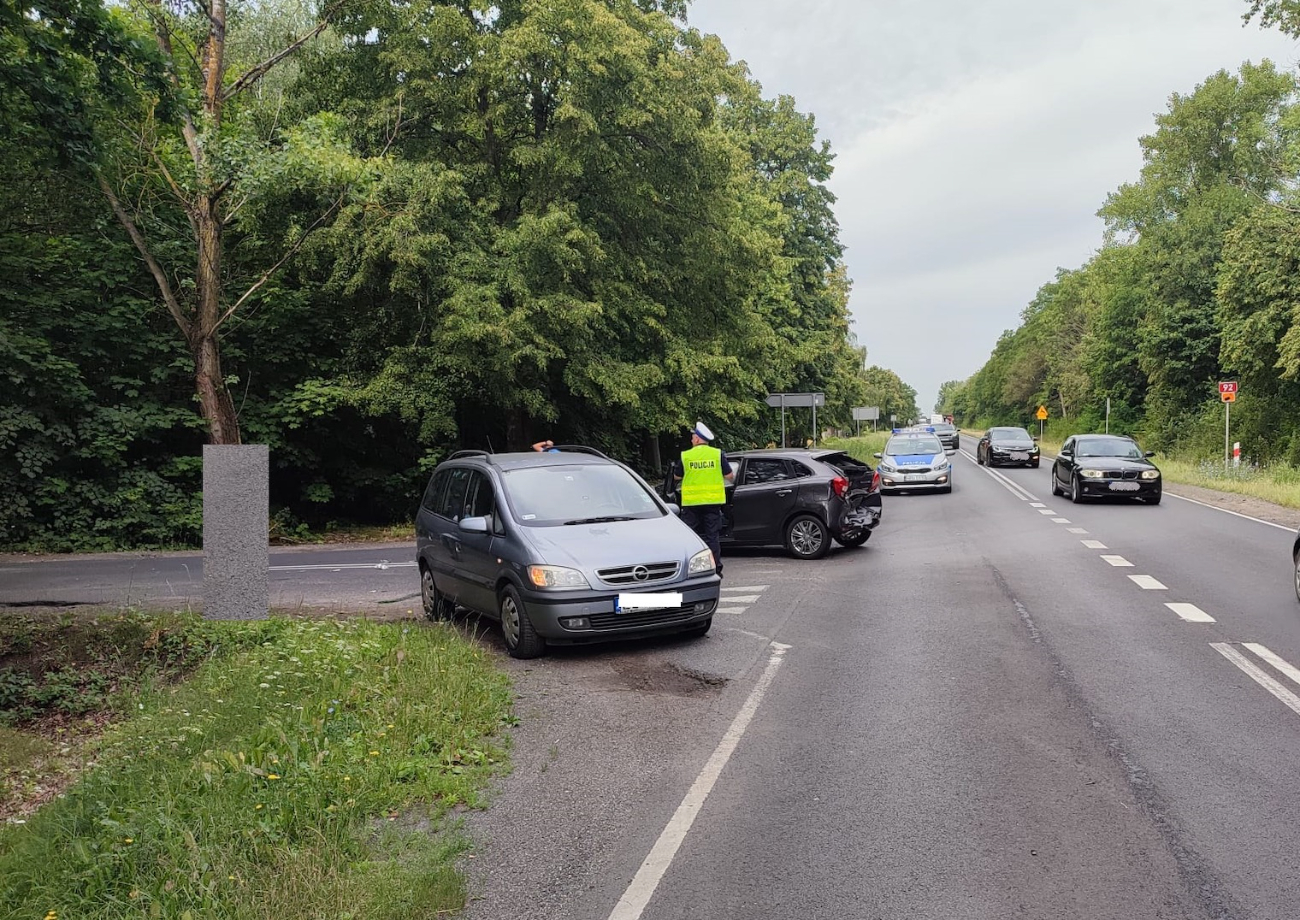 Wypadek na K92. Jedna osoba w szpitalu