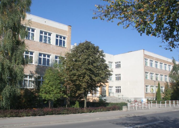 Znamy wyniki egzaminu ósmoklasistów. Jak poradzili sobie uczniowie ze Słupcy?