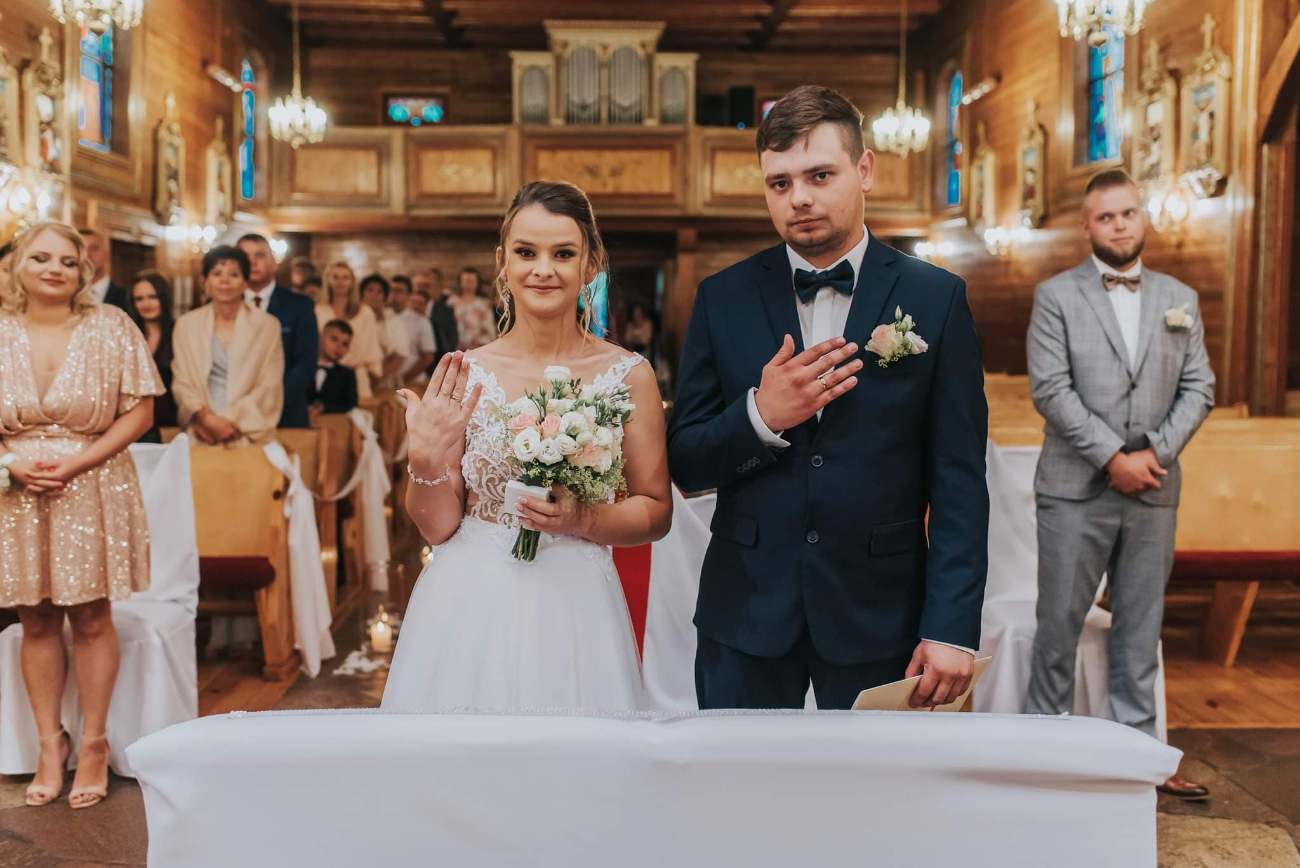 Anita i Grzegorz. Samych pięknych dni!